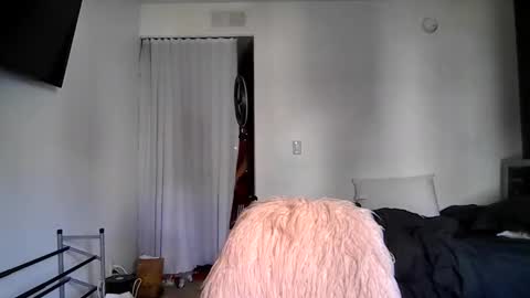 Goddess Daisy Sky online show from 11, 4, 2026