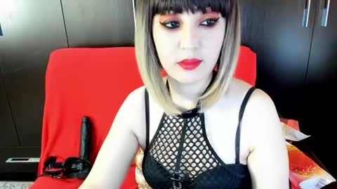 Snapshot of goddessemily_ chatting on 19, 6, 2026 goddessemily_ online show from 19, 6, 2026