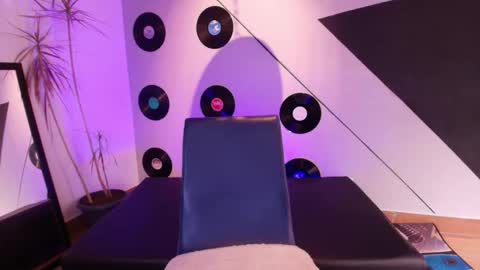 Julieta online show from 10, 9, 2025