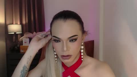 Snapshot of goddessmichaella chatting on 1, 12, 2024 Michaella online show from 1, 12, 2024