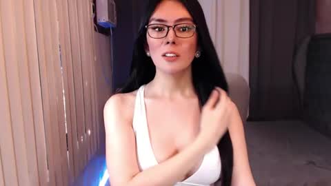 MISS ANGELA online show from 15, 7, 2026