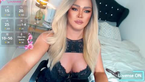 Miss Anna online show from 24, 11, 2025