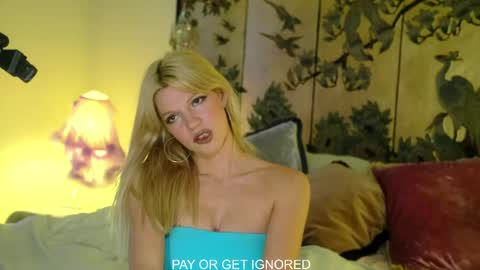 Snapshot of goddesssherry00 chatting on 8, 6, 2026 Goddess Sherry online show from 8, 6, 2026