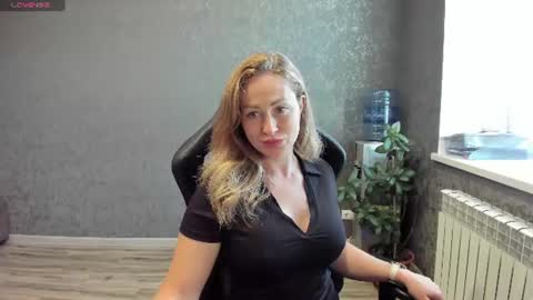 Snapshot of goddessssssssssss chatting on 11, 6, 2026 goddessssssssssss online show from 11, 6, 2026