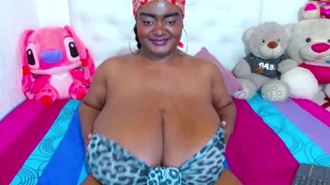 Snapshot of godessqqq chatting on 21, 2, 2025 Godess Tracy online show from 21, 2, 2025