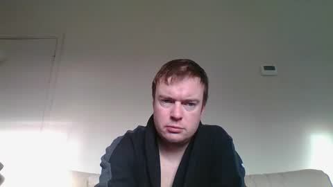 Snapshot of gogo12104 chatting on 22, 12, 2025 jme online show from 22, 12, 2025