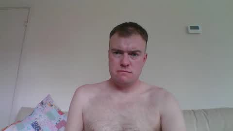 Snapshot of gogo12104 chatting on 10, 4, 2026 jme online show from 10, 4, 2026