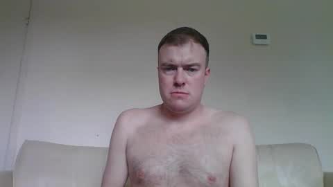 Snapshot of gogo12104 chatting on 16, 4, 2026 jme online show from 16, 4, 2026
