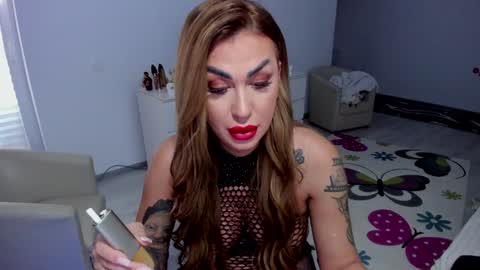 Nicole.. online show from 26, 1, 2025