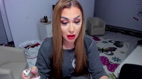 Nicole.. online show from 19, 2, 2025