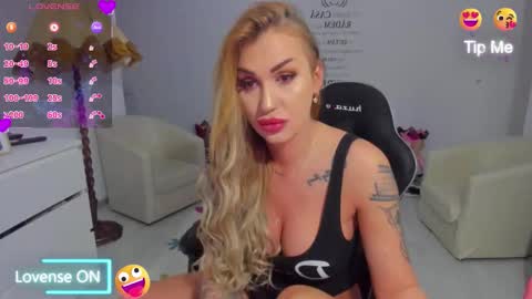 Nicole.. online show from 26, 3, 2026