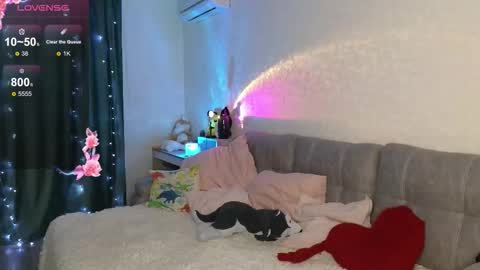 Snapshot of golden_bag chatting on 21, 10, 2025 Jess online show from 21, 10, 2025