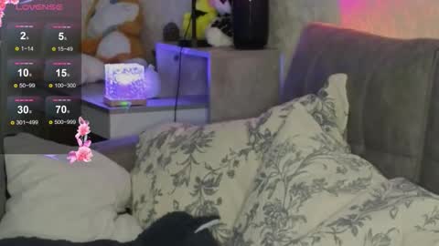 Snapshot of golden_bag chatting on 23, 11, 2025 Jess online show from 23, 11, 2025