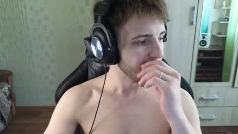 Golden boyyy21 online show from 13, 3, 2026