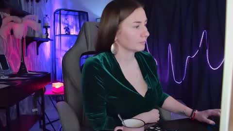 Snapshot of golden_dragones chatting on 17, 5, 2026 Gloria online show from 17, 5, 2026