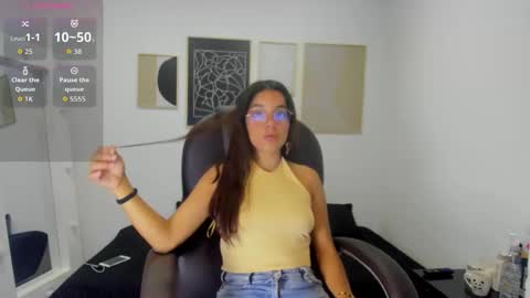 Snapshot of golden_muse chatting on 16, 2, 2026 golden_muse online show from 16, 2, 2026