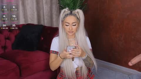 GoldenAmberX online show from 5, 2, 2025