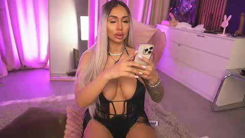 Snapshot of goldenamberx chatting on 1, 3, 2026 GoldenAmberX online show from 1, 3, 2026