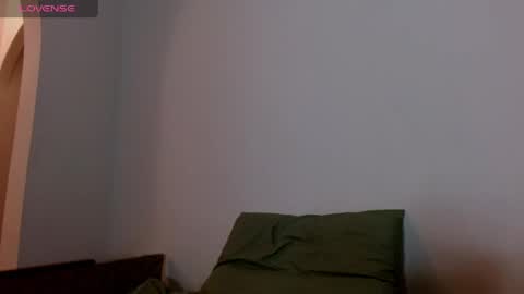 Snapshot of goldengenesdoll chatting on 23, 3, 2026 Horny milf Faster While Im home alone online show from 23, 3, 2026