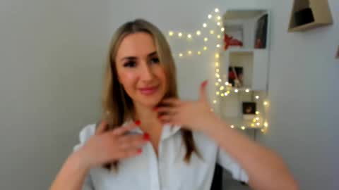 Olivia online show from 10, 2, 2025