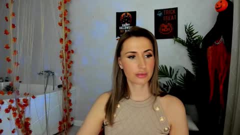 Olivia online show from 5, 11, 2025