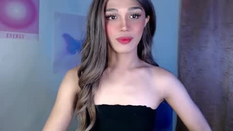 Lily is Gold online show from 8, 3, 2025