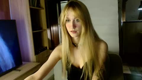 Snapshot of goldiehanny chatting on 13, 2, 2025 GoldieHanny online show from 13, 2, 2025
