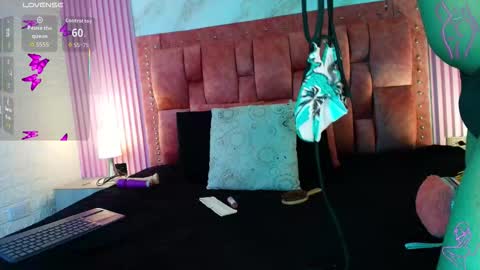 goldilockss15 online show from 5, 11, 2025