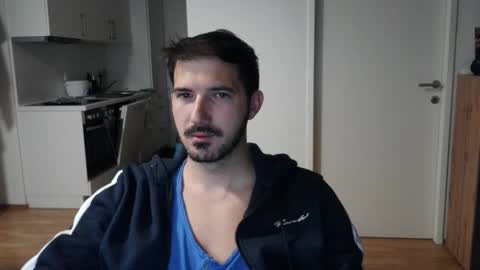 Snapshot of goldnic_10 chatting on 13, 9, 2025 goldnic_10 online show from 13, 9, 2025