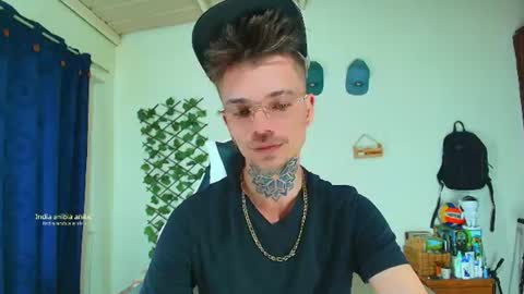 Snapshot of goldy_loyal99 chatting on 1, 8, 2026 Goldy Loyal93 online show from 1, 8, 2026
