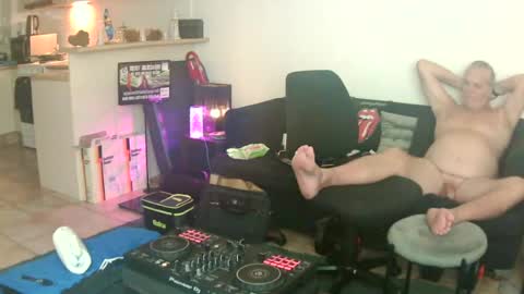 Snapshot of goldyguy011 chatting on 14, 6, 2026 goldyguy011 online show from 14, 6, 2026