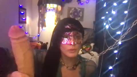 Snapshot of goldynsilvyrempress chatting on 24, 5, 2026 goldynsilvyrempress online show from 24, 5, 2026