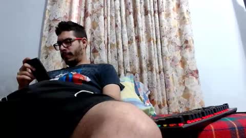 Snapshot of gollfather97 chatting on 2, 3, 2025 julin Andrs online show from 2, 3, 2025