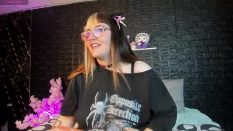 Snapshot of gomory_kitty chatting on 28, 4, 2026 gomory_kitty online show from 28, 4, 2026