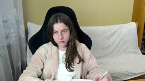 Elizabeth Effie online show from 4, 6, 2026