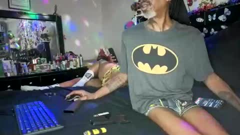 Snapshot of goodietimes1 chatting on 12, 4, 2026 GoodieTimes1 Mrs. Bonnie Mr. Clyde online show from 12, 4, 2026