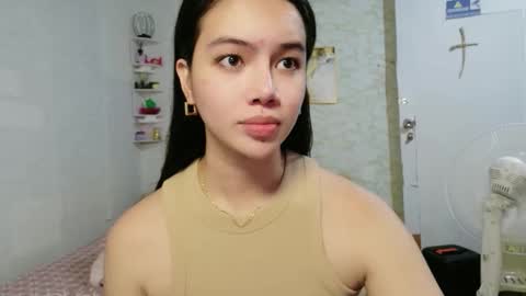 geneviev online show from 19, 4, 2026