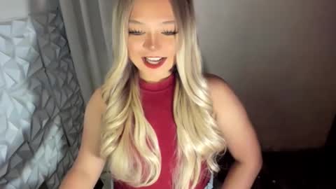Snapshot of gorgeousamandarose chatting on 22, 5, 2026 Amanda rose online show from 22, 5, 2026