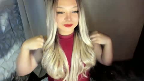 Snapshot of gorgeousamandarose chatting on 23, 5, 2026 Amanda rose online show from 23, 5, 2026