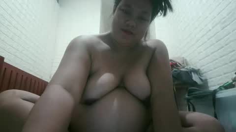 gorgeousselenaxx online show from 2, 12, 2024