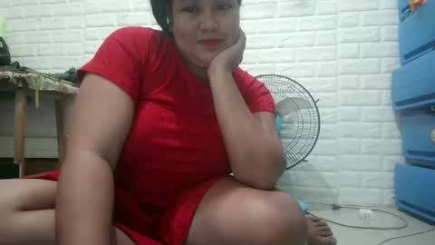 gorgeousselenaxx online show from 4, 1, 2025