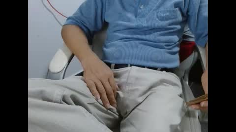 Snapshot of goten7 chatting on 28, 10, 2025 Andres online show from 28, 10, 2025