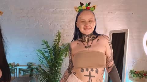 Snapshot of goth_babydoll chatting on 3, 1, 2025 Benny online show from 3, 1, 2025