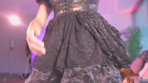 Snapshot of goth_dolll chatting on 13, 11, 2025 sophie Special celebration a the beach 300k followers 3011 and 0112 online show from 13, 11, 2025