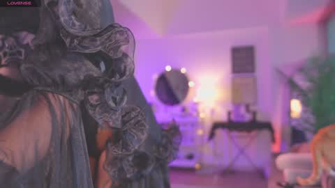 Snapshot of goth_dolll chatting on 14, 11, 2025 sophie Special celebration a the beach 300k followers 3011 and 0112 online show from 14, 11, 2025