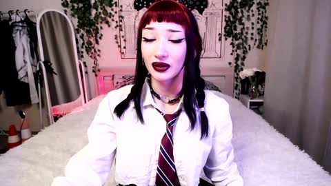    online show from 5, 2, 2025