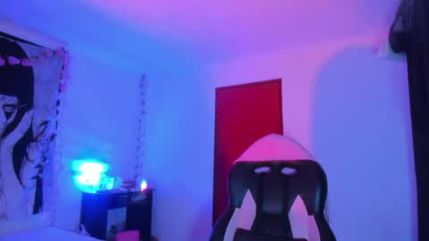 Snapshot of gothic9goddes chatting on 27, 5, 2026 GG online show from 27, 5, 2026