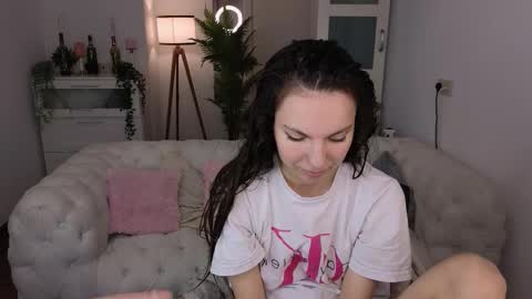 grace_autumn_mood online show from 17, 11, 2025