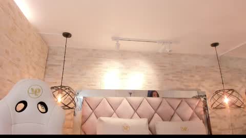 Snapshot of grace_daviss chatting on 25, 5, 2026 GRACE online show from 25, 5, 2026