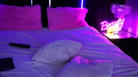 Grace online show from 30, 1, 2025